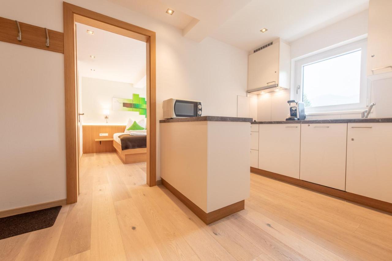Lapis Monti - Apartments & Suites Burgusio Buitenkant foto