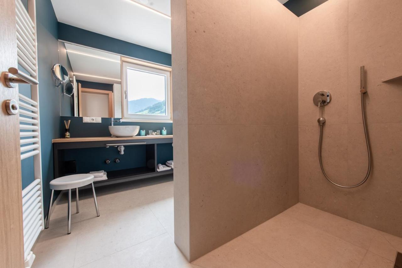 Lapis Monti - Apartments & Suites Burgusio Buitenkant foto