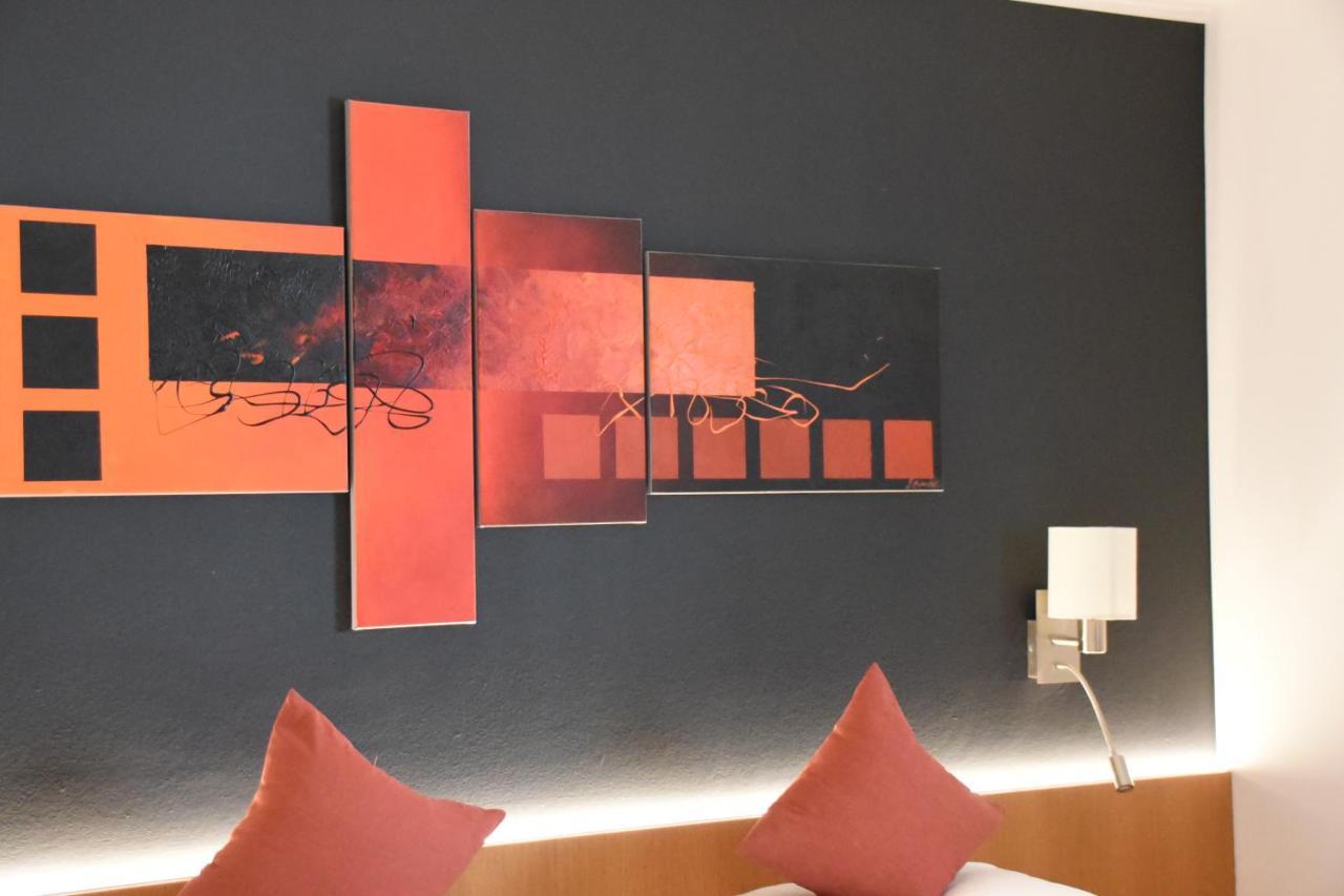 Lapis Monti - Apartments & Suites Burgusio Buitenkant foto