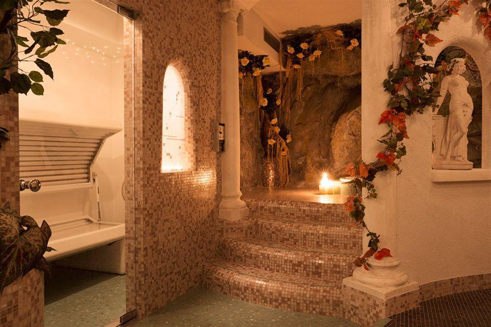 Lapis Monti - Apartments & Suites Burgusio Buitenkant foto