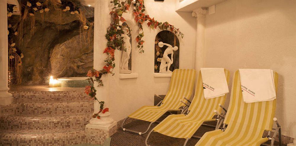 Lapis Monti - Apartments & Suites Burgusio Buitenkant foto